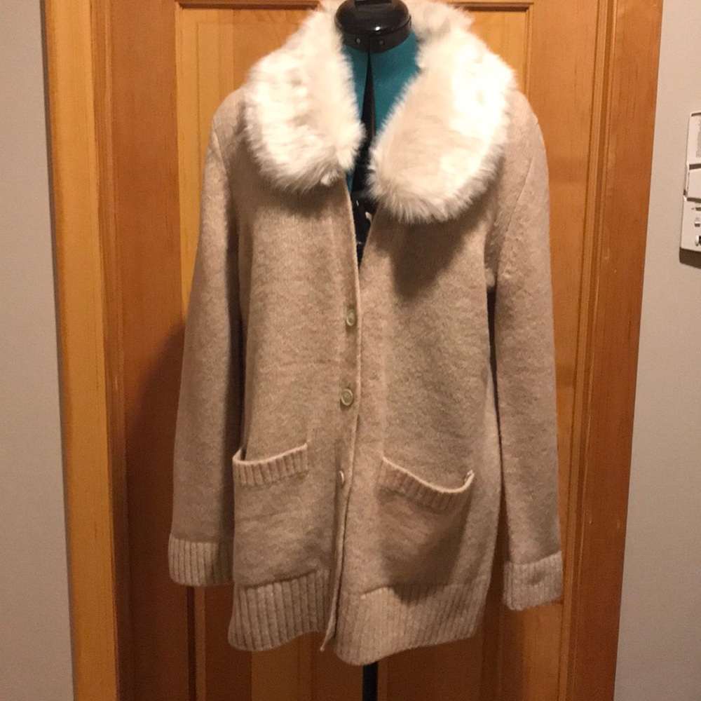 Stunning NWT Banana Republic Wool Cardigan
